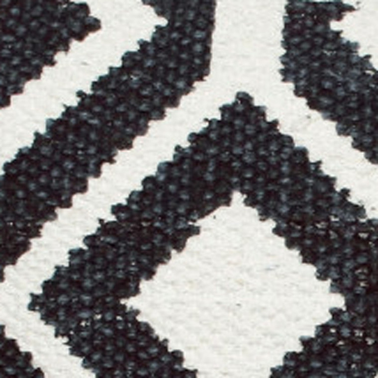 Homeroots Home Decor 20 X 20 Inches Deep Navy and White 100% Cotton Geometric Zippered Pillow