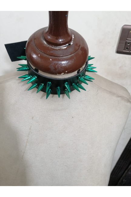 Faux Leather & Metallic Spike Choker - 655222103703