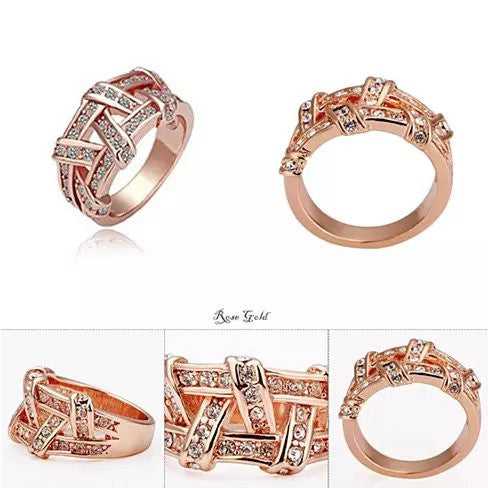 NYSA The Swarovski Crystal Cocktail Ring In Gold And Rose Gold - 740016244530