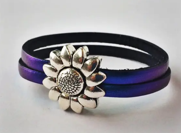Silver/Brass Flower Leather Bracelet - 000854125431