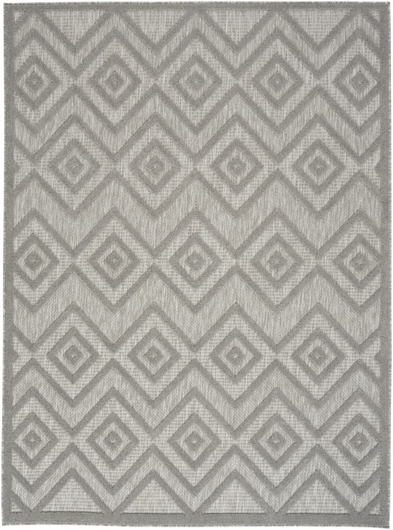 4' X 6' Silver Grey Argyle Indoor Outdoor Area Rug - 606114458784