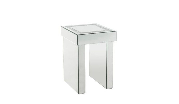 Homeroots 24" Silver Glass and Manufactured Wood Square Mirrored End Table