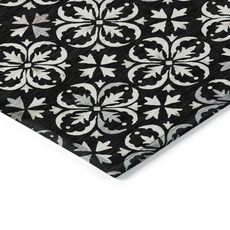 8' X 10' Black And Ivory Floral Washable Indoor Outdoor Area Rug Transitional Style - Black, Ivory Color