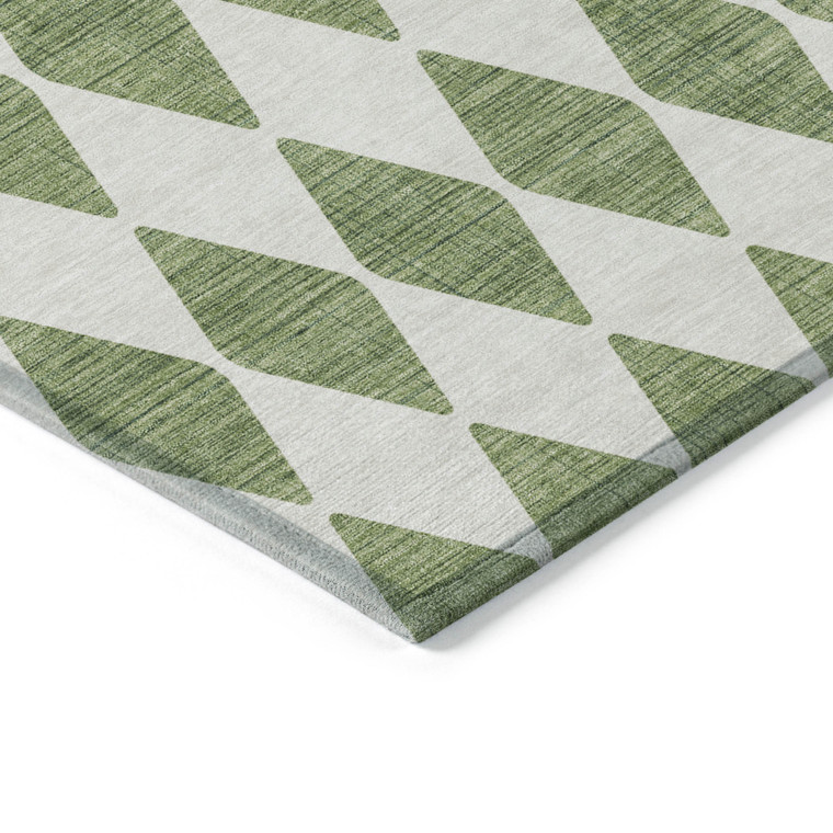 8' X 10' Green And Ivory Geometric Washable Indoor Outdoor Area Rug