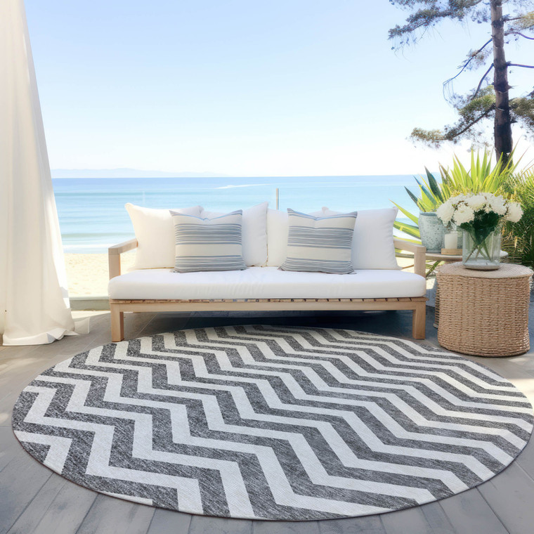 8' Gray And Ivory Round Chevron Washable Indoor Outdoor Area Rug