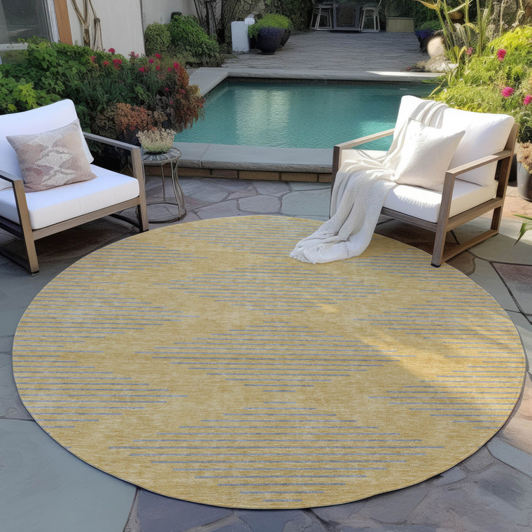 8' Gold And Ivory Round Geometric Washable Indoor Outdoor Area Rug Transitional Style - Gold, Ivory Color