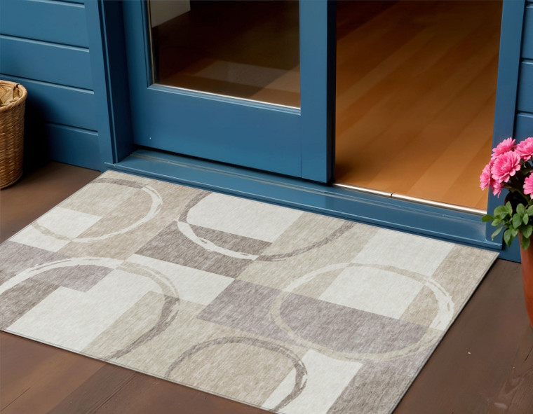 3' X 5' Ivory And Beige Geometric Washable Indoor Outdoor Area Rug Modern Style - Ivory, Beige Color