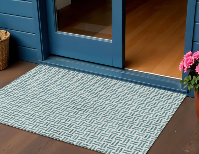 3' X 5' Teal Blue And Ivory Geometric Washable Indoor Outdoor Area Rug - Teal Blue, Ivory