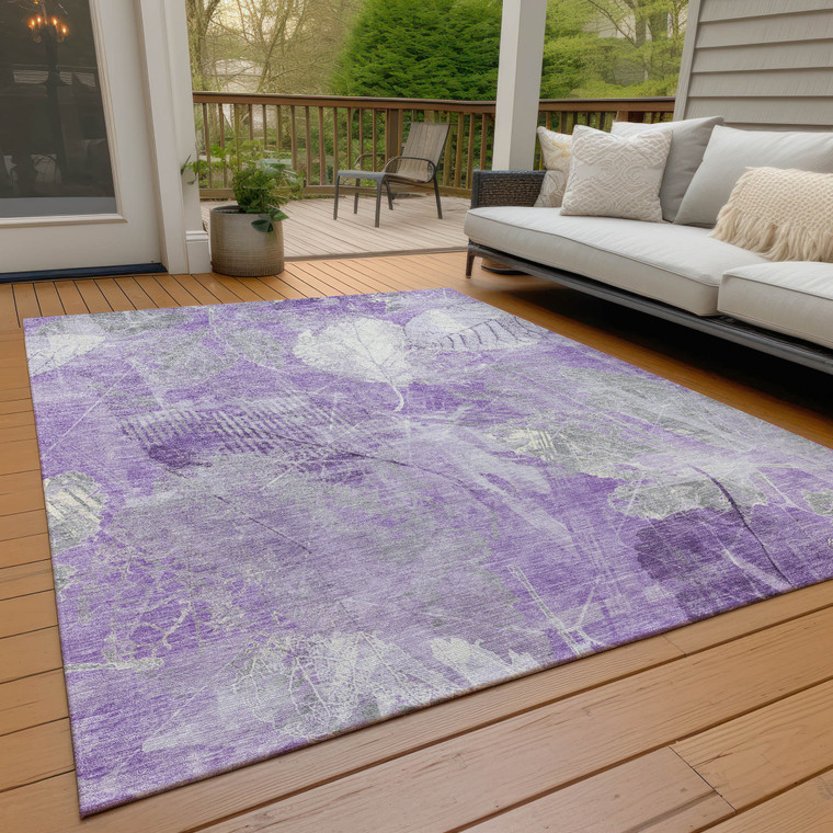 5' X 8' Lavender And Ivory Floral Washable Indoor Outdoor Area Rug - Lavender, Ivory