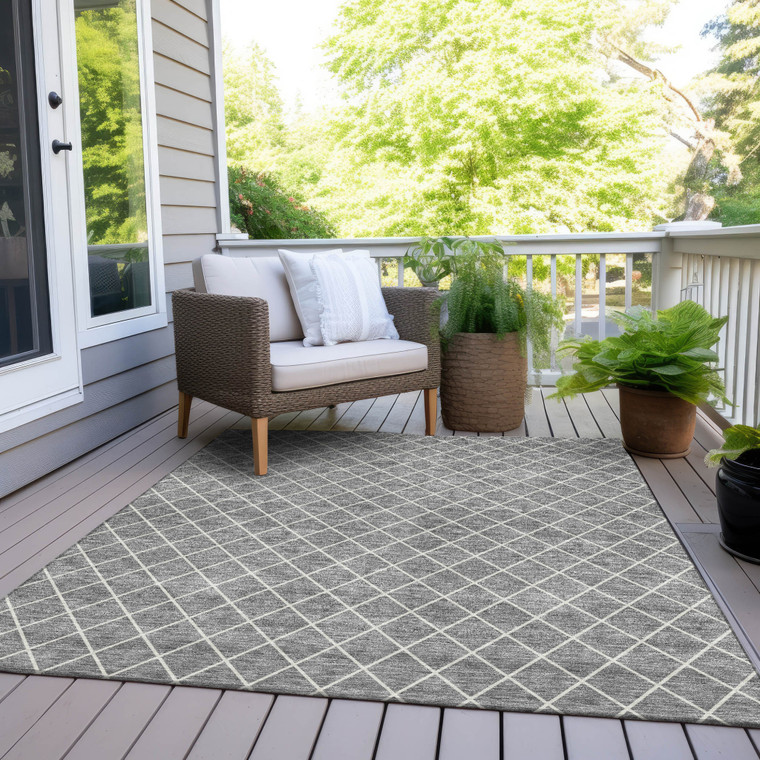 3' X 5' Gray And Ivory Geometric Washable Indoor Outdoor Area Rug - 608219111007