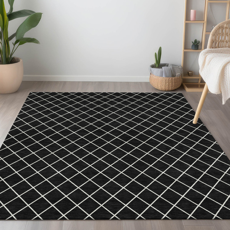 3' X 5' Black And Ivory Geometric Washable Indoor Outdoor Area Rug Transitional Style - Black, Ivory Color