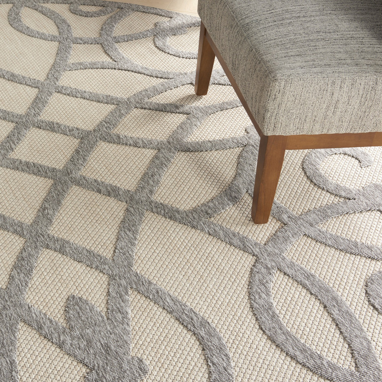 8' Cream And Gray Round Trellis Indoor Outdoor Area Rug