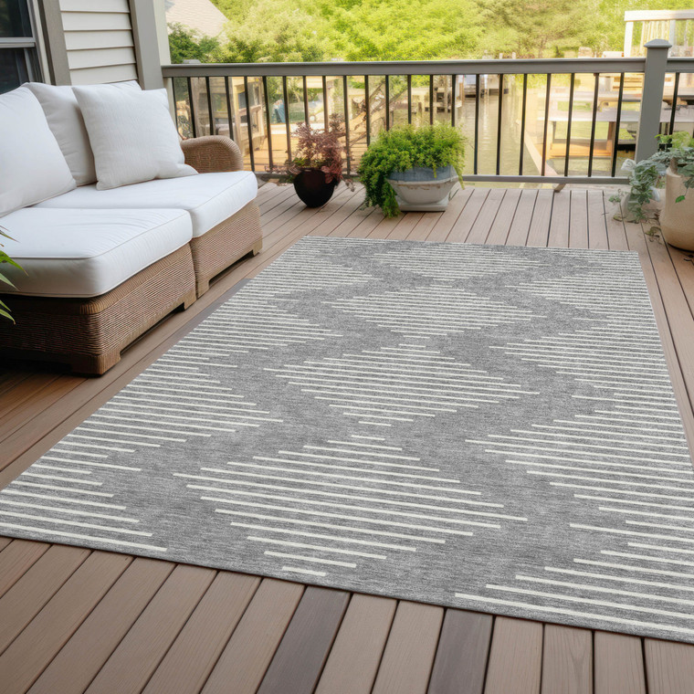5' X 8' Gray And Ivory Geometric Washable Indoor Outdoor Area Rug Transitional Style - Gray, Ivory Color