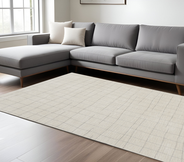 6' X 9' Gray And Ivory Abstract Area Rug