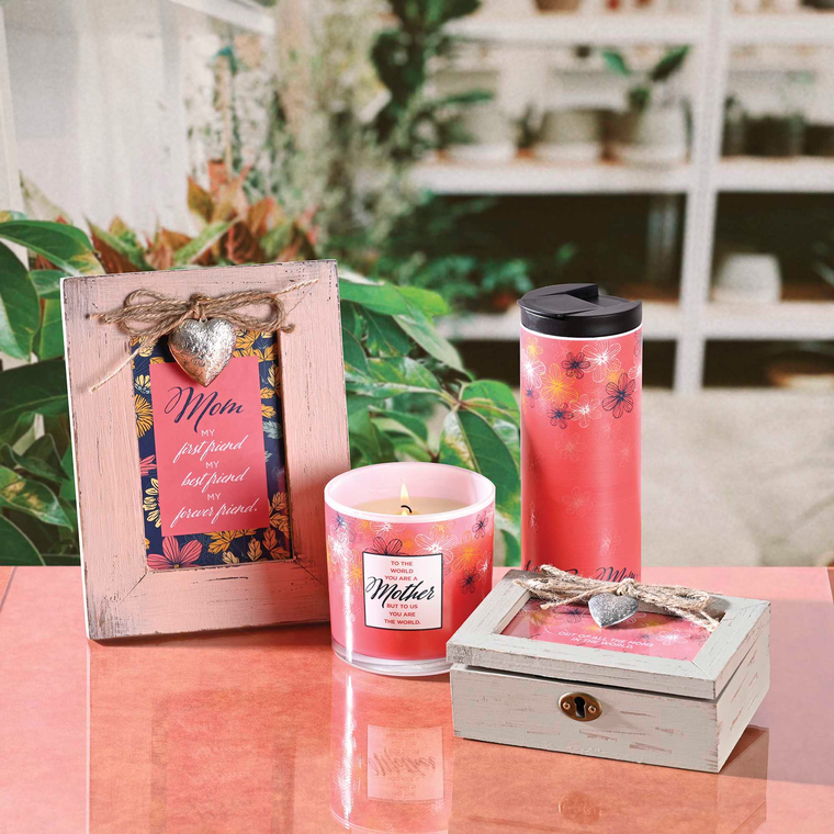 Soy Candle To The World You Are A 13 Oz