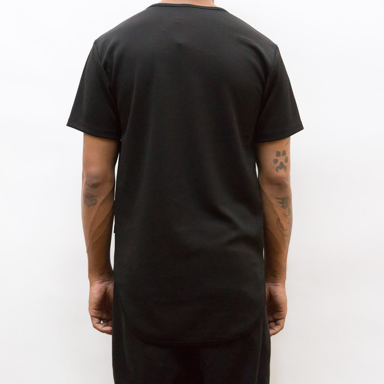 SEAMED SCALLOP TEE- BLACK