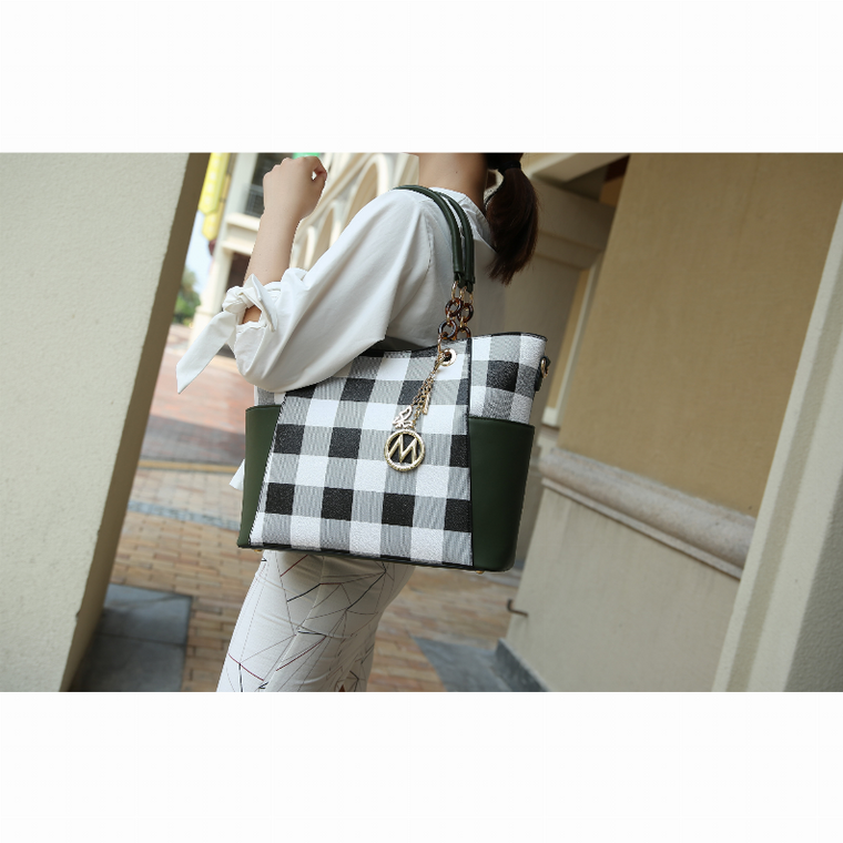 Bonita Checker Tote Bag & Wallet