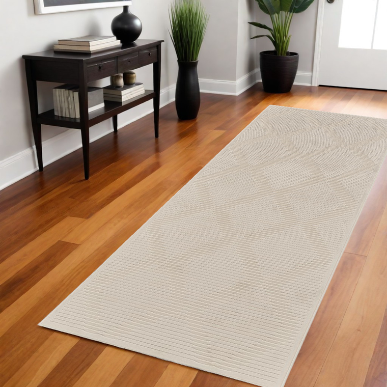 8' Ivory Geometric Runner Rug
