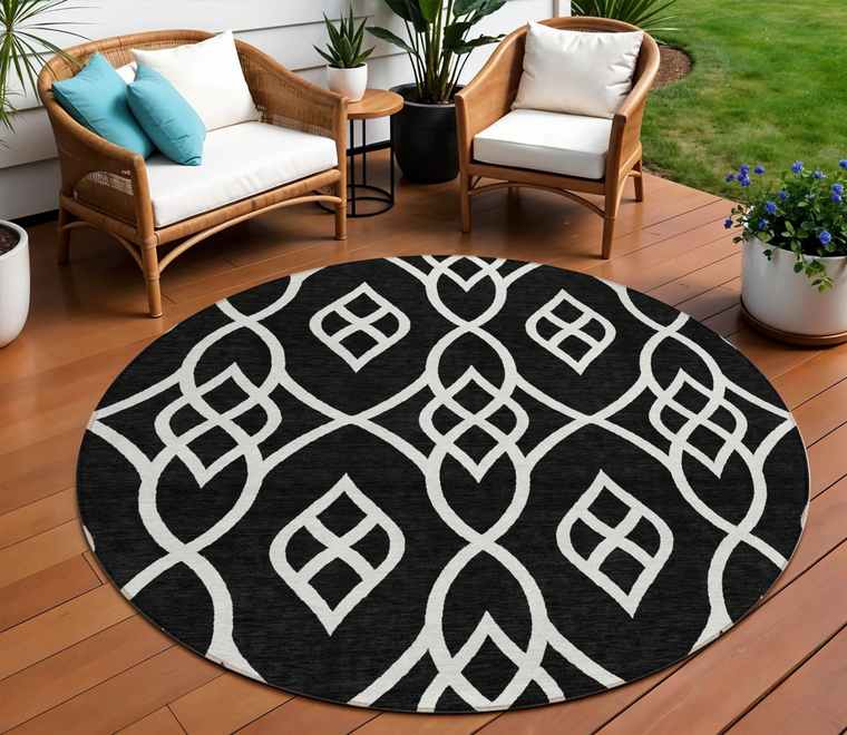 8' Black And Ivory Round Trellis Washable Indoor Outdoor Area Rug - 608219198954