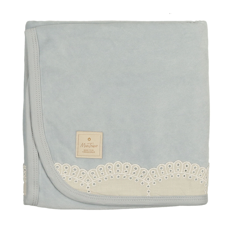 Tiny Eyelet Blanket - 738019505246