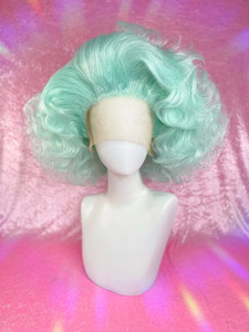 Ready 2 Ship Insta AUCTION  - "Minted Marylin"