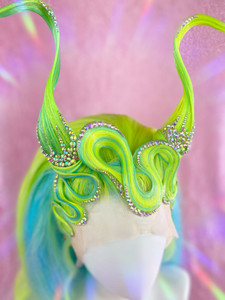 Ready 2 Ship Very Merry Auction  - WHO?!dolf?