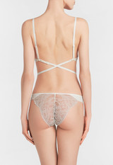 Soutien-gorge blanc multifonction avec dentelle de Chantilly_7