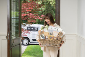 Beyond the Holidays: Year-Round Corporate Gifting Strategies