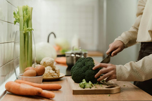How to Cut Celery in Four Different Ways: A Guide for Every Cook