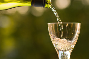 Wine Gifts for National White Wine Day 