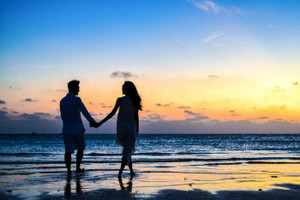 Heartfelt Romantic Messages & the Perfect Gifts for Him & Her