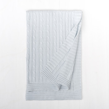 Jake and Jill Cable Knit Blanket (Blue) Gift Basket (7GGCableBlanket-B)