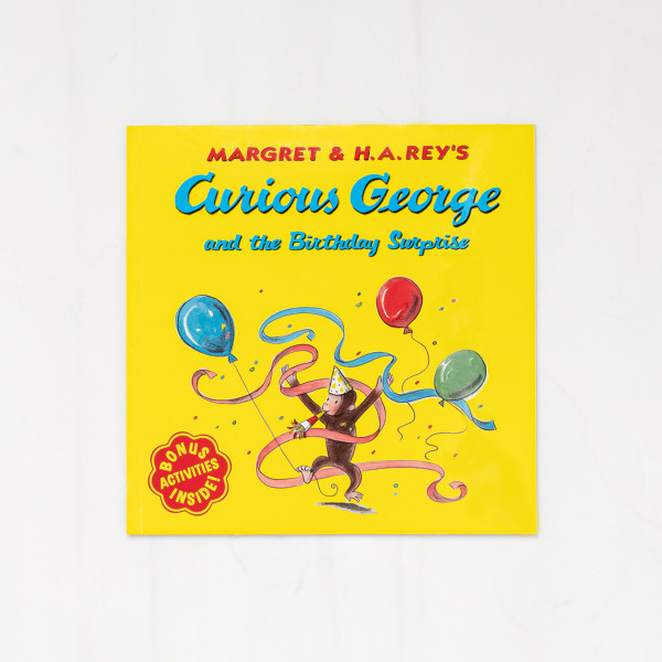 Curious George Birthday Surprise Gift Basket (9780618346875)