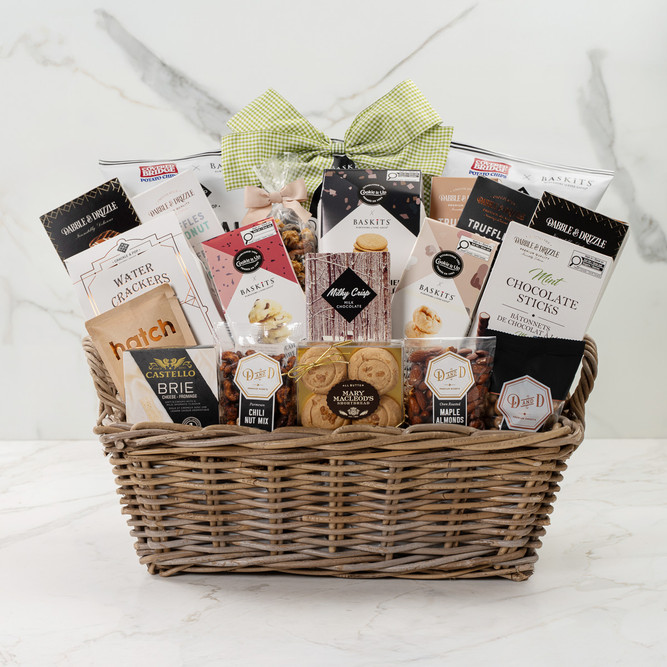 Wine, Cheese and Gourmet Food Gift Basket: Bay Street