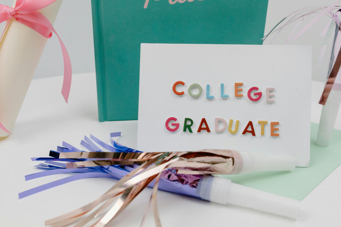 Celebrate the Class of 2025 with the Best Graduation Gift Baskets in Canada