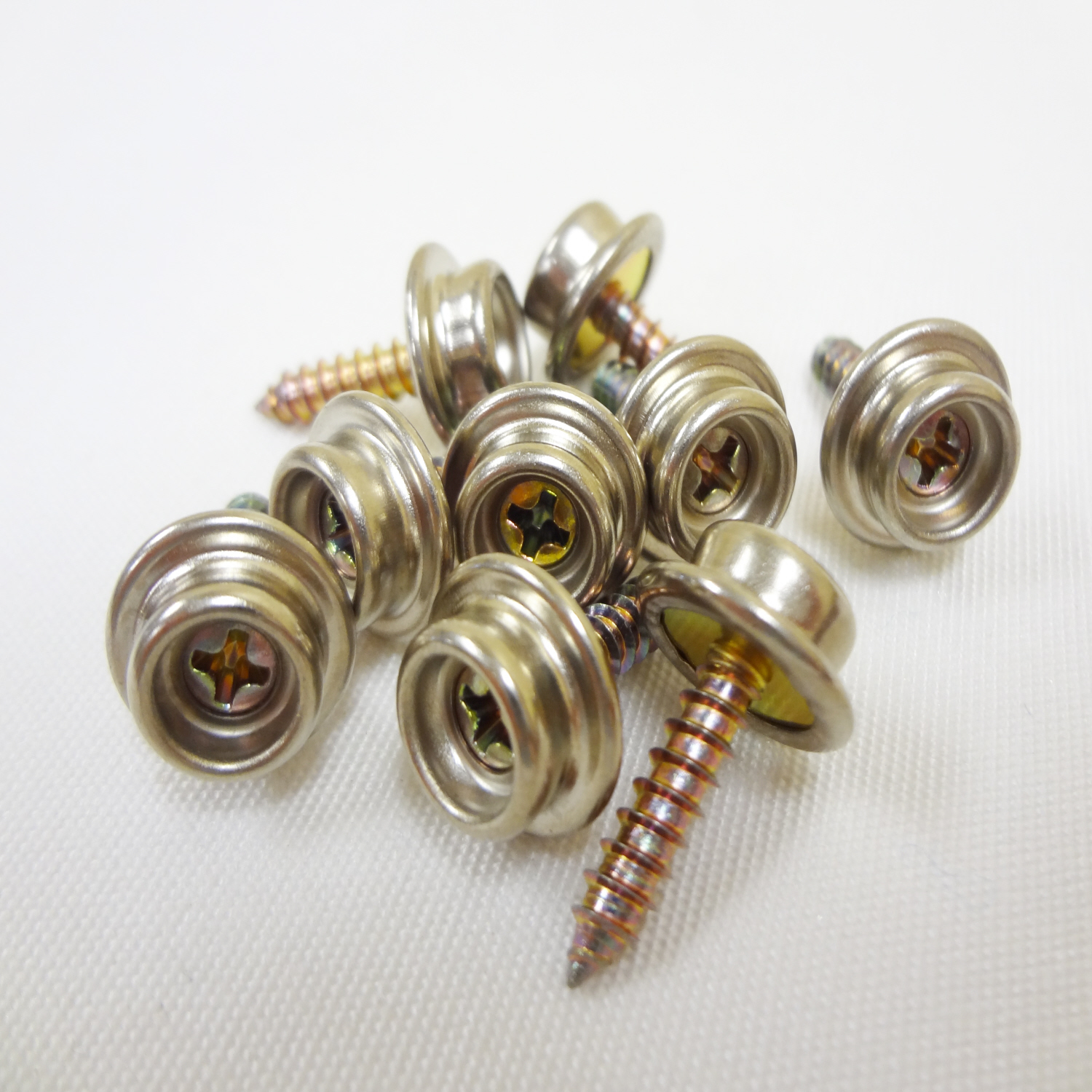 Fasteners / Snaps / Staples