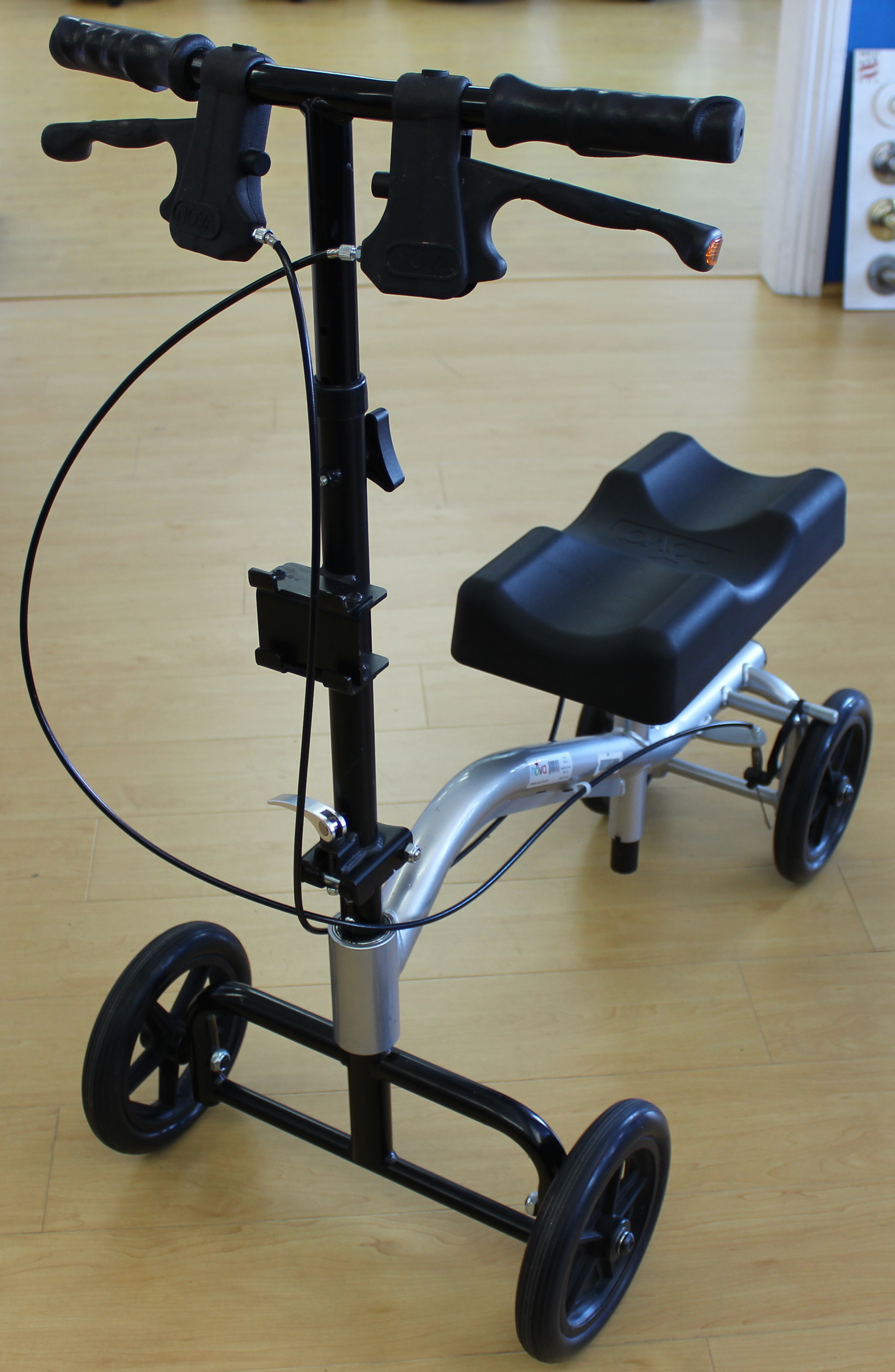 nova-knee-walker-1-.jpg