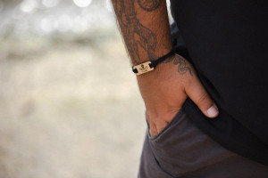 Sea Shepherd Jolly Roger Wristband (015336) Sea Shepherd Jolly Roger Wristband (015336)
