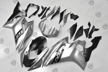 2017 2018 2019 2020 2021 Yamaha YZF-R6 silver and black fairings