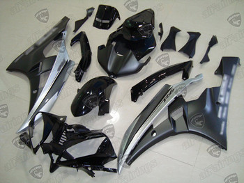 2006 2007 Yamaha YZF-R6 black and silver fairings