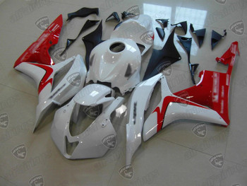 2007 2008 CBR600RR race fairing white/red scheme.