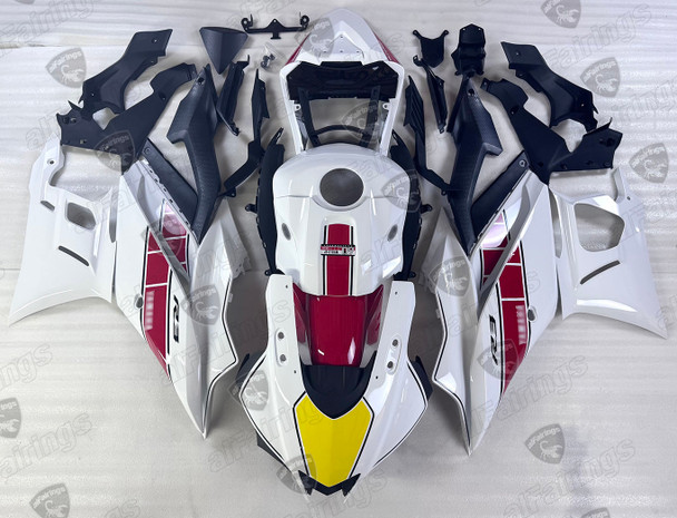 2019 2020 2021 2022 2023 2024 Yamaha YZF-R3 WorldGP 60th Anniversary Edition bodywork 2019 2020 2021 2022 2023 2024 Yamaha YZF-R3 WorldGP 60th Anniversary Edition bodywork