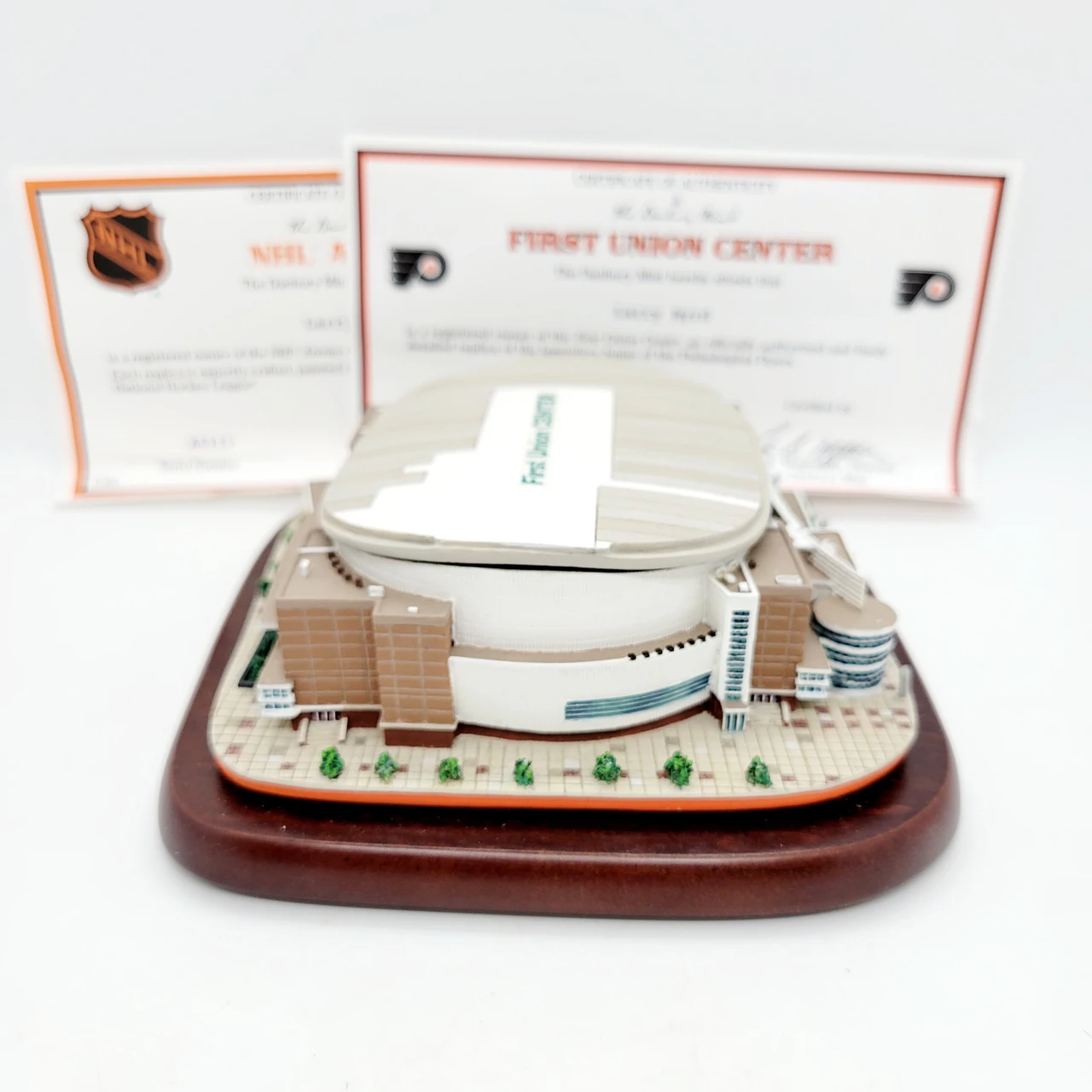 Danbury Mint NHL Philadelphia Flyers First Union Center Replica Arena