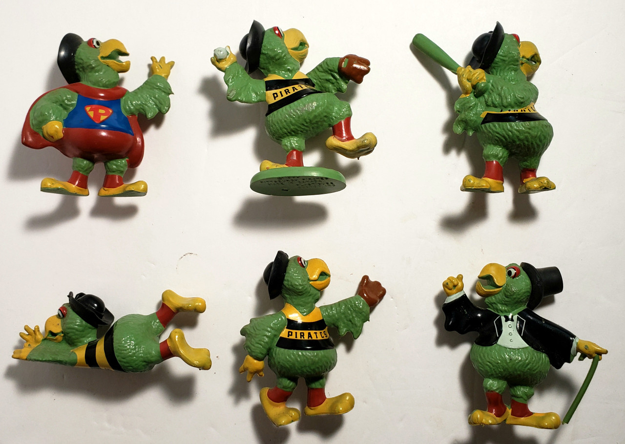 1989 MLB Pittsburgh Pirates Mascot: Buccaneer the Pirate Parrot Toy Figures  Set