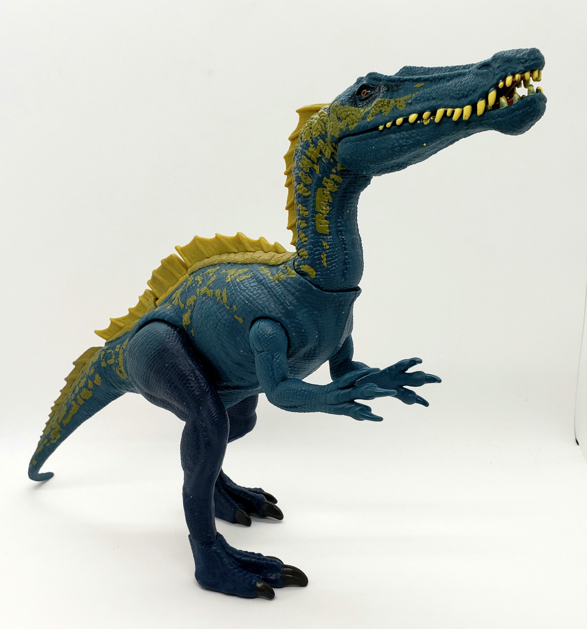 Jurassic World Fallen Kingdom Action Attack Suchomimus Action Figure