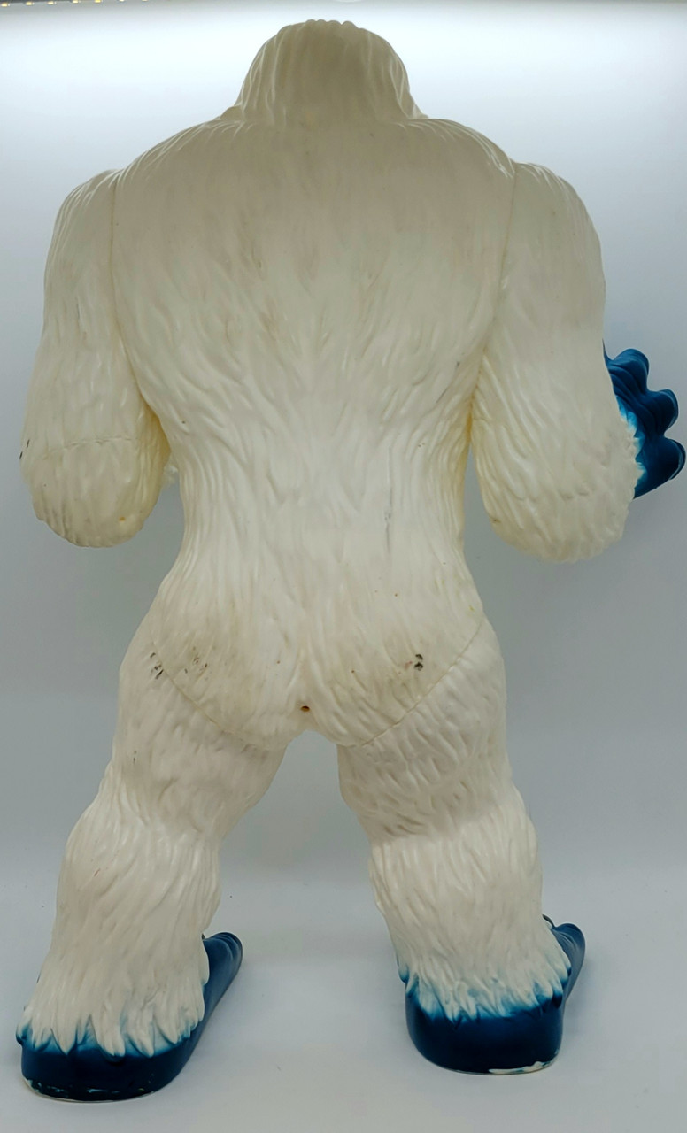 Toys R Us Exclusive Yeti 16