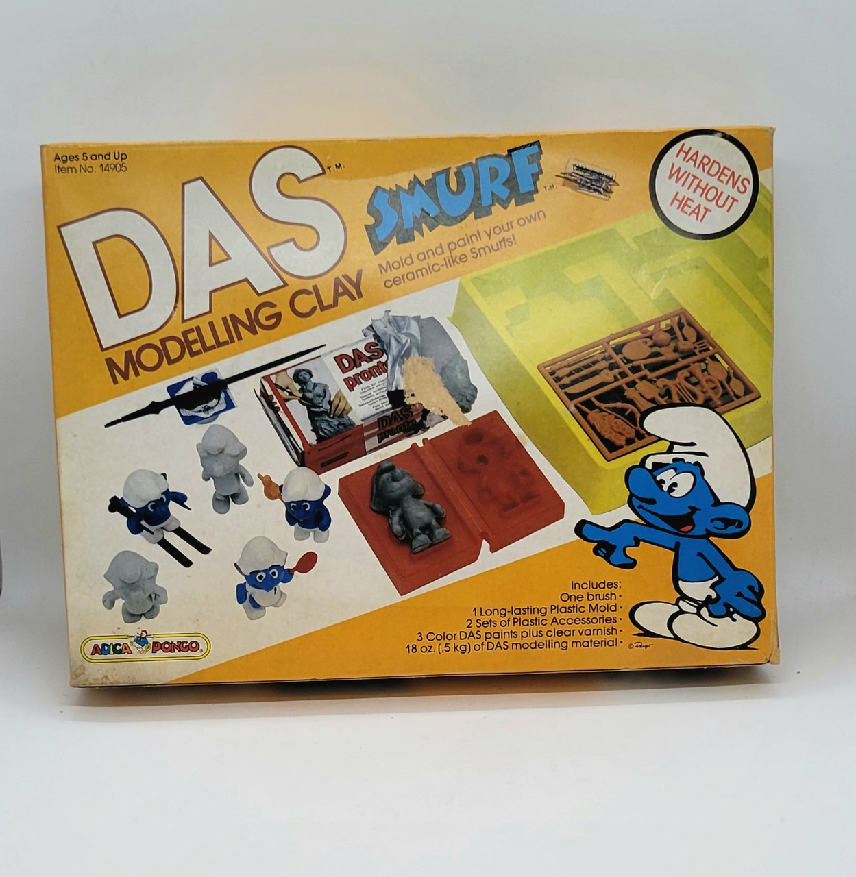 Vintage 1982 Smurf DAS Modelling Clay Kit