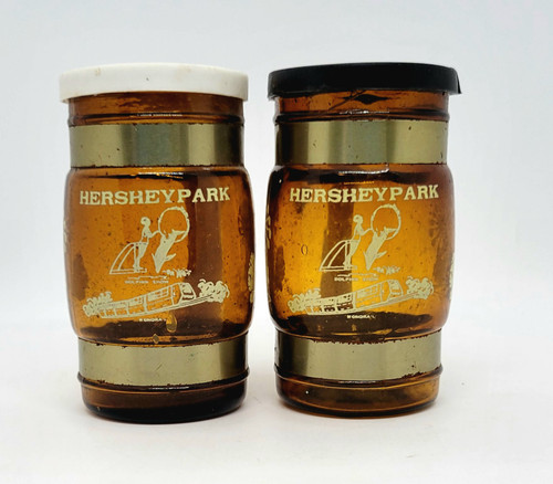 Hersheypark Amber Glass Mug With Wood Handles Salt and Pepper Set