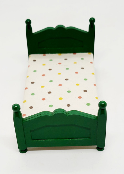 Calico Critters EPOCH 1985 Sylvanian Families Calico Critters - Bed, small green bed with a colorful polka dot mattress.