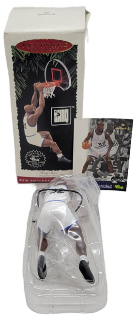 Hallmark Keepsake Ornament 1995 NBA Orlando Magic Shaquille O'Neal, collectible basketball figure ornament in original packaging with box and figure inside plastic case.